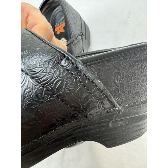 Dansko Women's XP 2.0 Tooled Professional Clog-Size 37EU/6.5 -7US - Picture 9 of 11